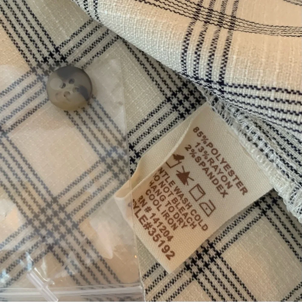 Hem & Thread Plaid Tie-Front Tunic Blouse - Picture 5 of 5